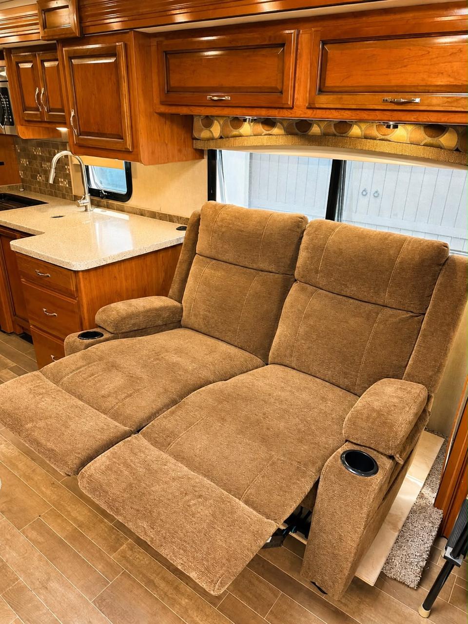 Fleetwood Jamboree 30F - Photo 8